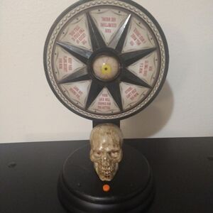 Halloween Gemmy Skull Fortune Teller Lights & speaks your fortune as Wheel Spins